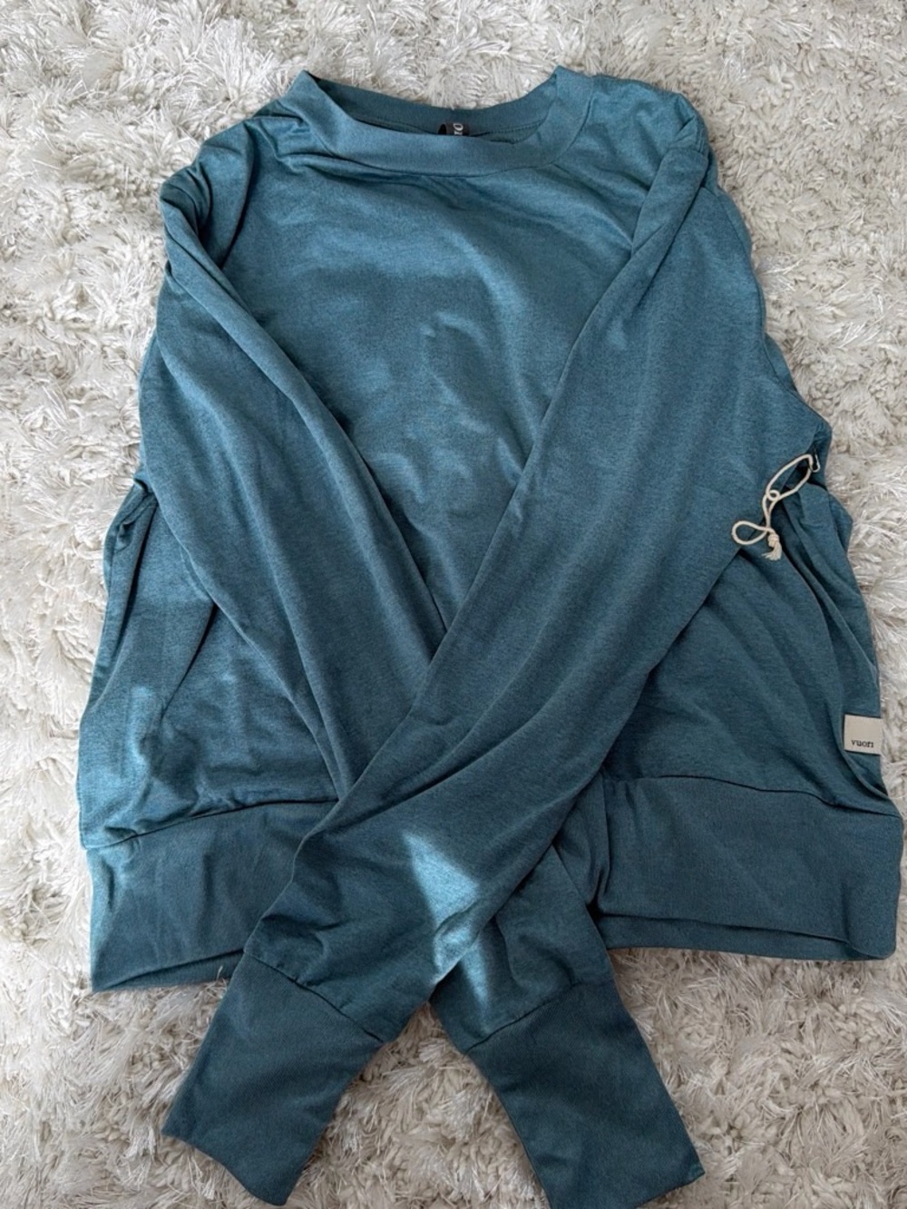 Vuori crewneck long sleeve in oasis blue heather